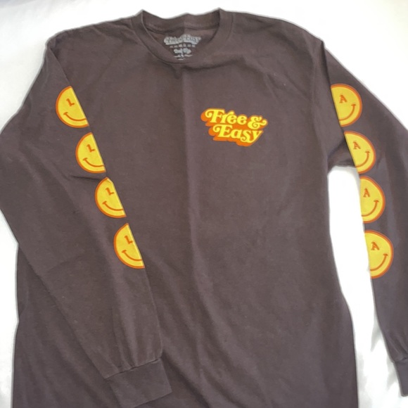 Free & Easy Unisex long sleeve T-shirt brown, size large, brand new / never worn - Picture 9 of 9